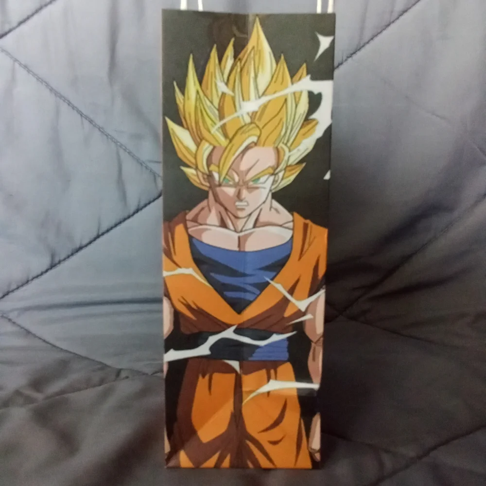 Dragon ball Anime x12 Paper Gift Bags Super Saiyan Goku Evolution Party Supplies